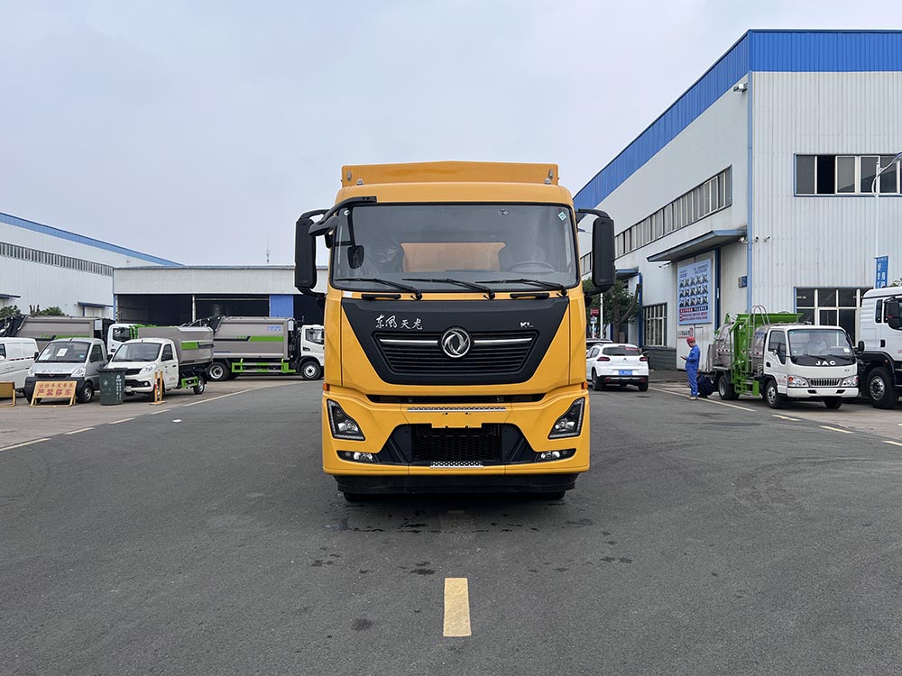 東風(fēng)天龍2000kwh移動儲能電源車圖片2