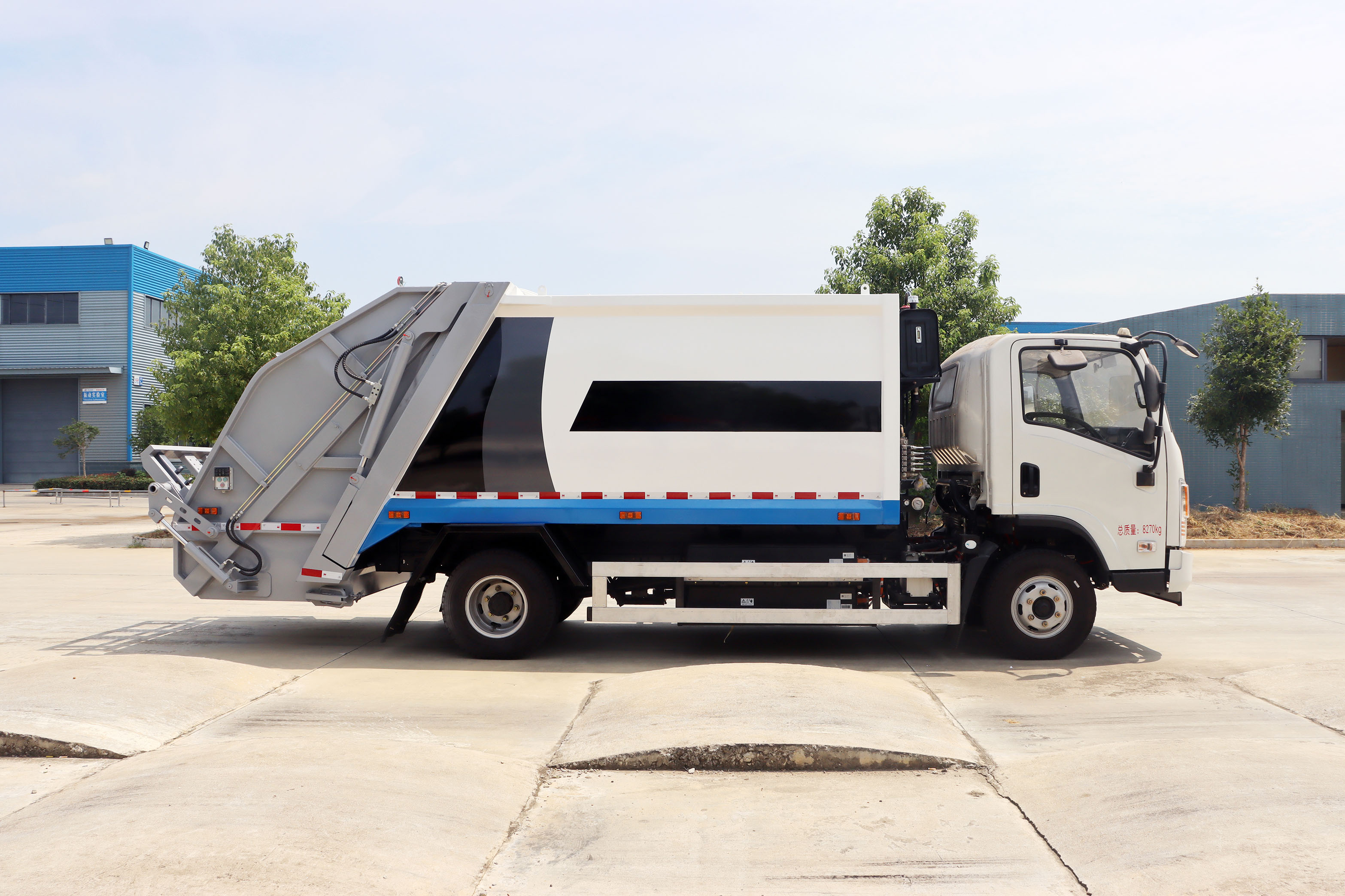 東風(fēng)華神6方純電動高端壓縮垃圾車圖片3