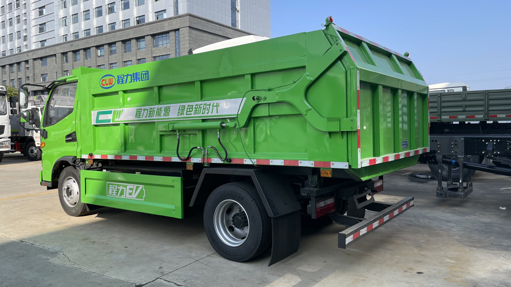 江淮駿鈴純電動(dòng)廂式垃圾運(yùn)輸車圖片4