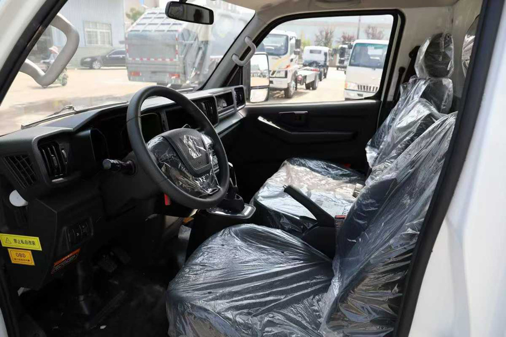 飛碟3方純電動壓縮垃圾運輸車圖片5