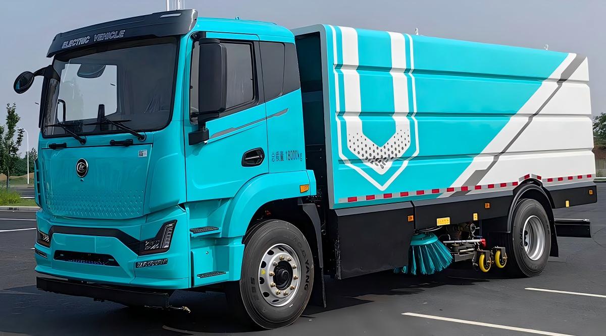 程力壹為純電動(dòng)洗掃車(chē)圖片3