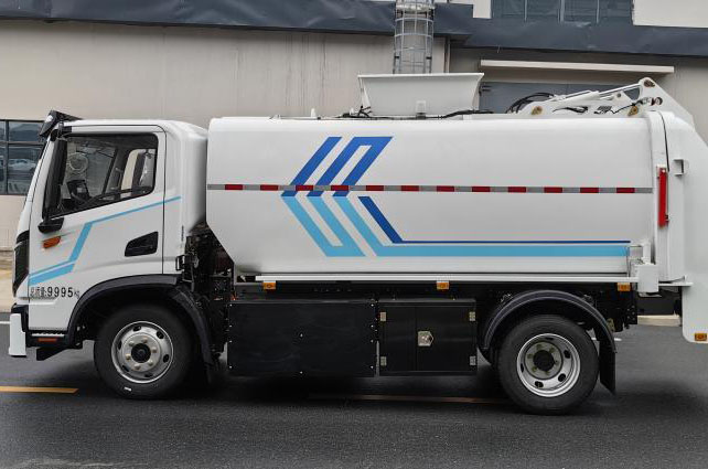 程力壹為8.6方純電動(dòng)餐廚垃圾車圖片4