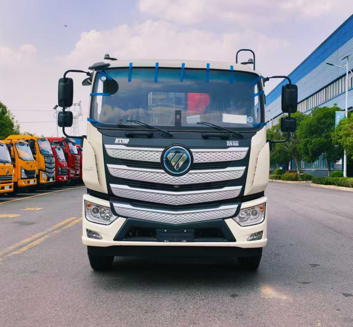 福田歐曼15方純電動(dòng)壓縮式垃圾運(yùn)輸車圖片2