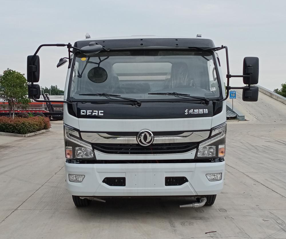 東風(fēng)凱普特型純電動(dòng)灑水車圖片2