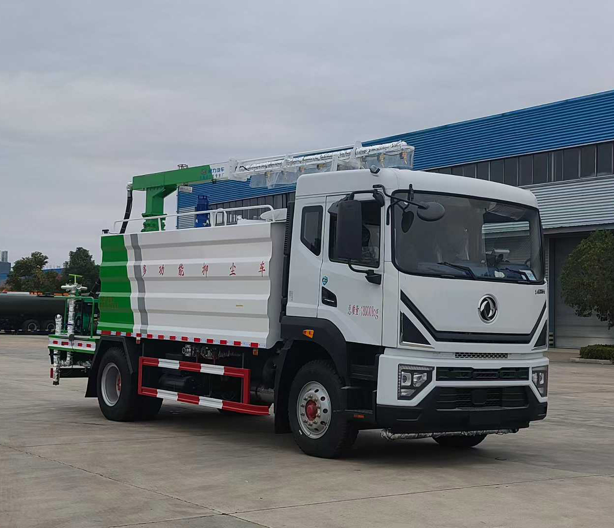 新款東風(fēng)多利卡D9—多功能鐵路抑塵車 綠化噴灑車灑水車圖片3